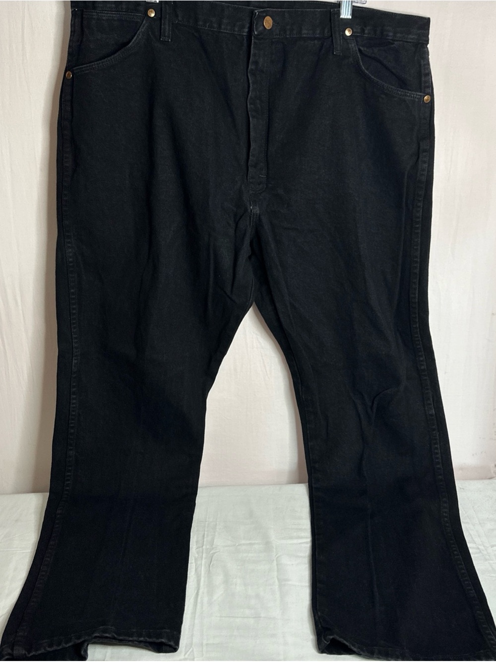 Wrangler Men’s Black Bootcut Jeans